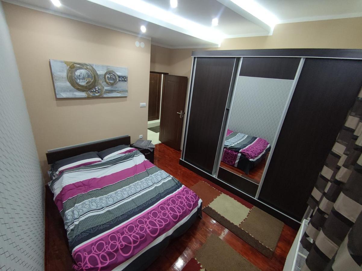 Nis Apartment Ni
