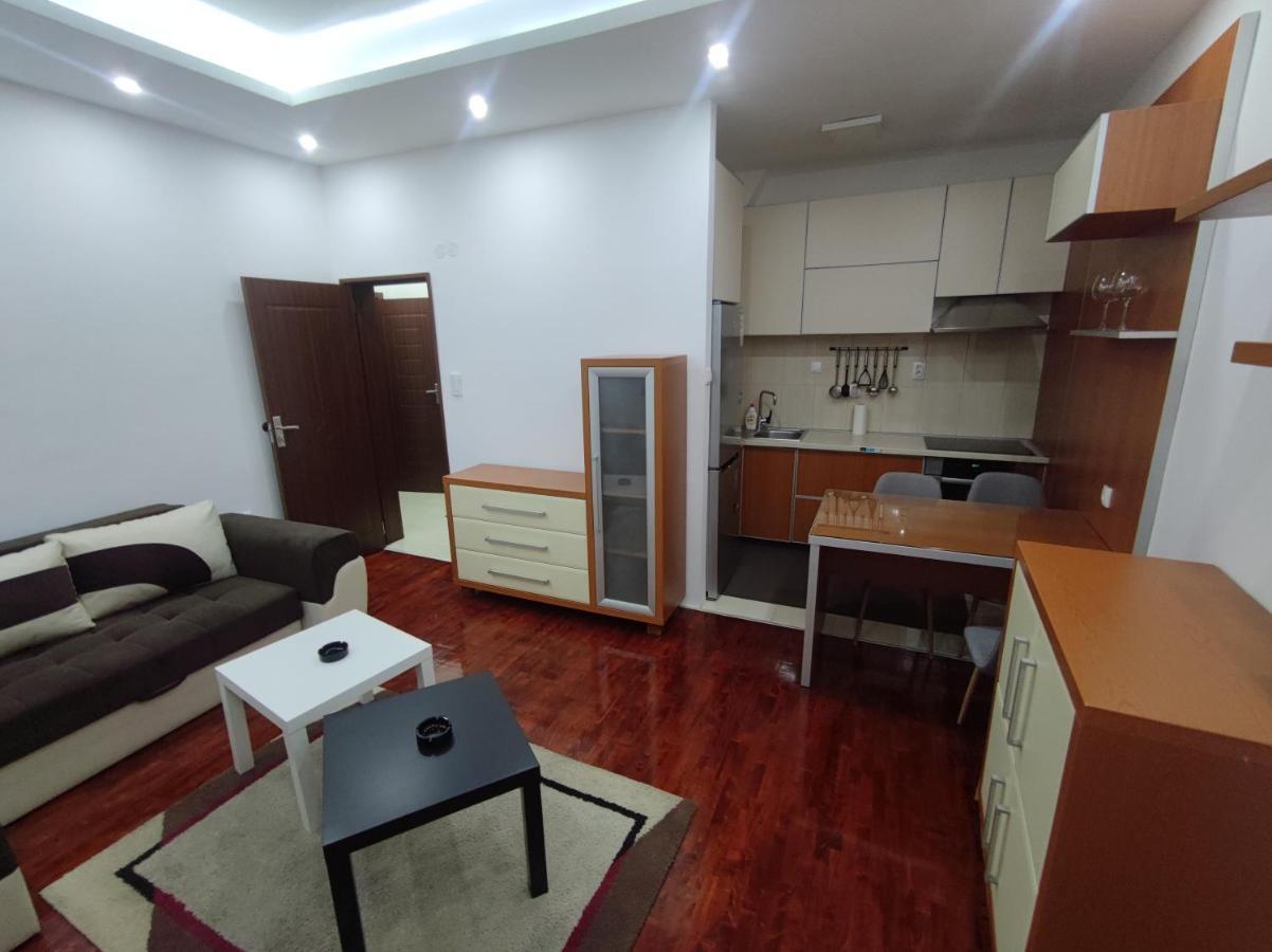 Appartamento Nis Apartment